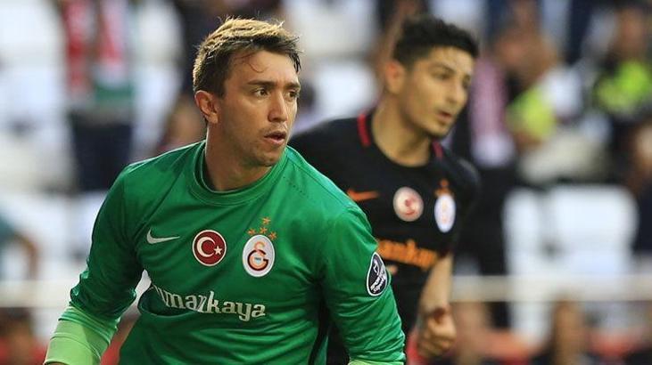 Galatasaray'a Muslera müjdesi!
