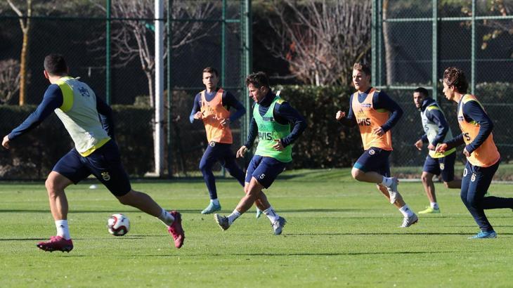 Fenerbahçe, İstanbulspor maçı hazırlıkları başladı