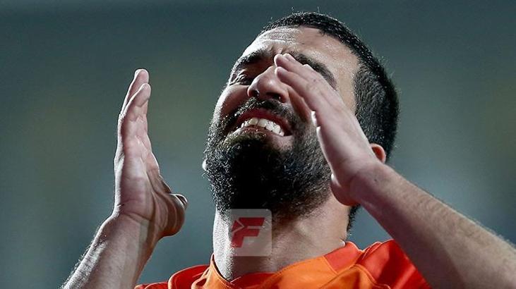SON DAKİKA | Başakşehir Arda Turan'ın cezasını açıkladı