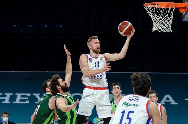 Anadolu Efes-OGM Ormanspor maç sonucu: 95-75