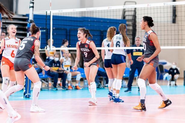 U17 Kız Milli Takımımız, namağlup liderliğini sürdürdü