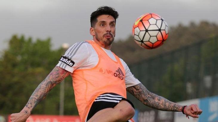 Jose Sosa: Huzurla şampiyonluğa!