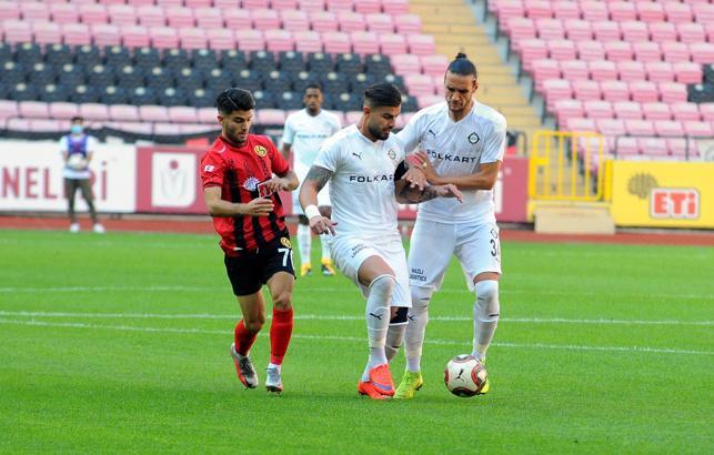Altay'da ilk 11'de zorunlu değişim