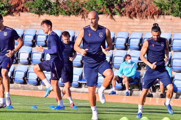 Başakşehir ara vermedi! Antalyaspor maçı hazırlıklarına başladı