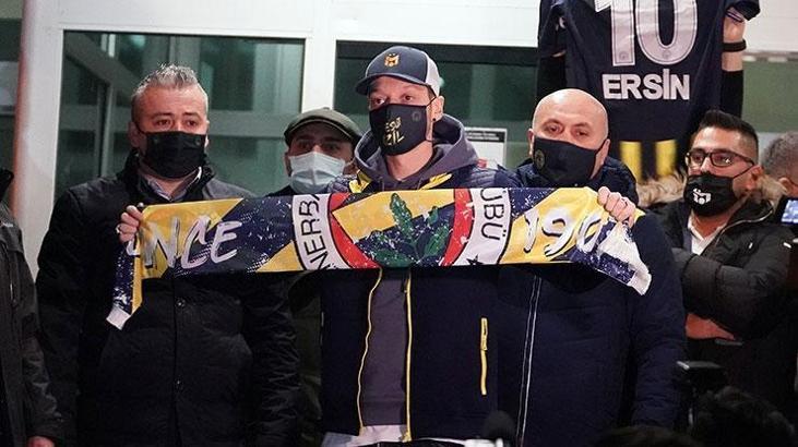 Mesut Özil yeni kramponlar için görüşmelere başladı