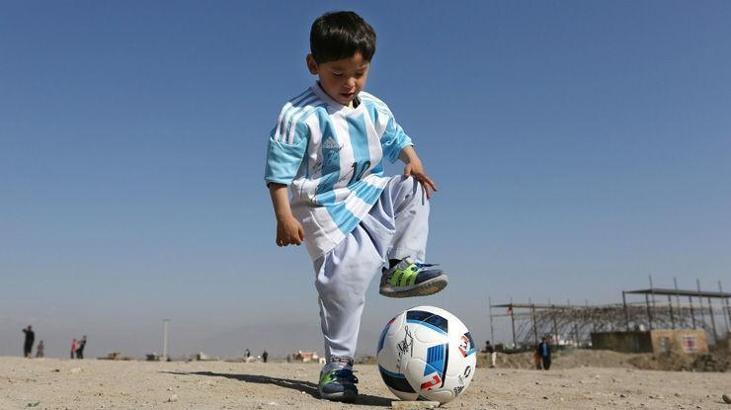 Messi forması ülke değiştirtti -