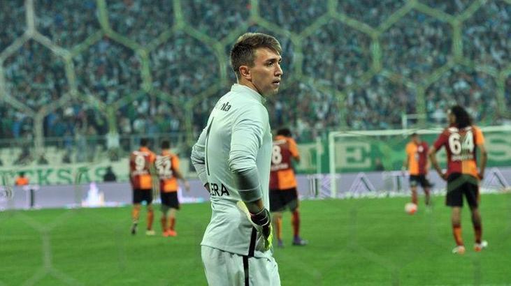 Gidecek mi? Muslera kararını verdi!
