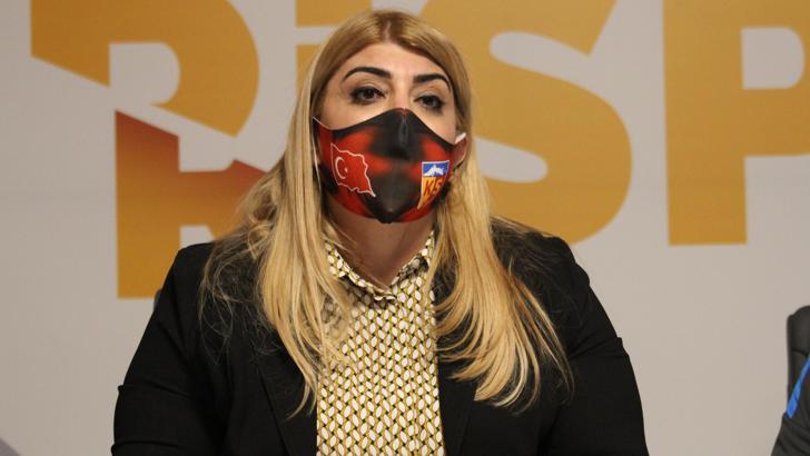 Berna Gözbaşı: Bu sevda bitmez