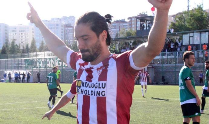 Elazığspor'da Yiğitcan Erdoğan, sözleşmesini feshetti