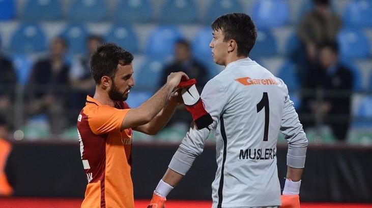 Emre Çolak beklemede