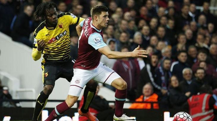 West Ham'dan Cresswell'e 5 senelik teklif