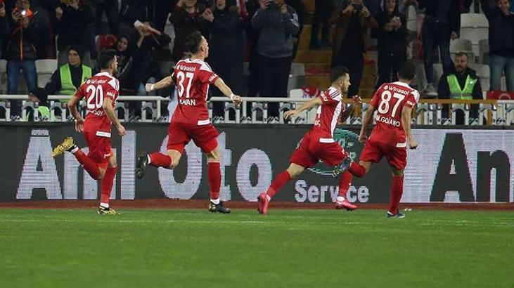 Hakan Arslan ve Emre Kılınç ligdeki 8. golünü attı