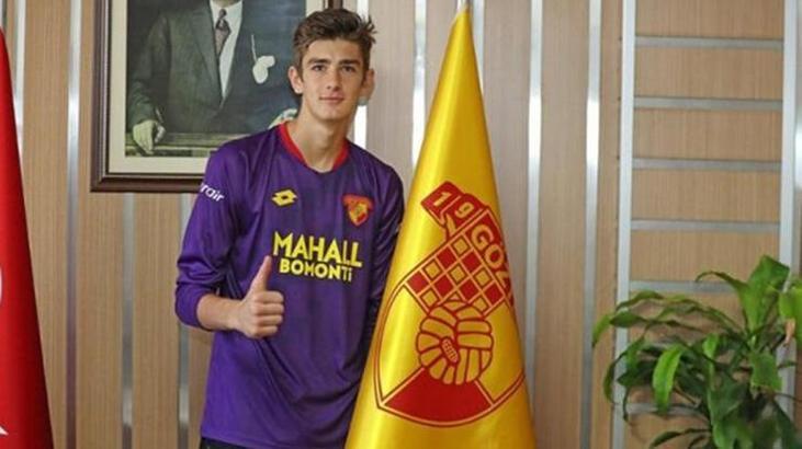 Göztepe, Arda Özçimen'in sözleşmesini uzattı