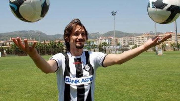 Altay'da Mehmet Şen imzaladı