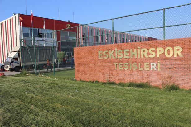 Eskişehirspor, bu kez de haciz şoku yaşadı!