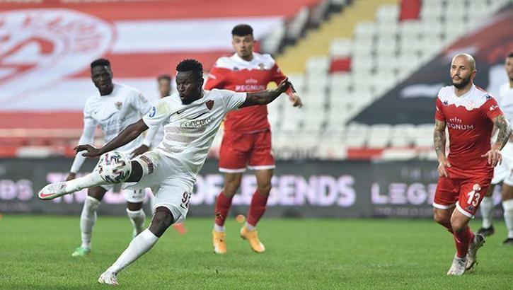 En çok kırmızı kartı Antalyaspor ile Hatayspor gördü
