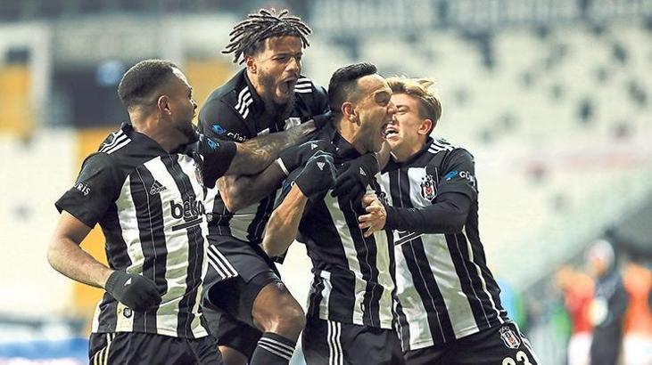 Josef de Souza'nın Galatasaray'a attığı ikinci gol!