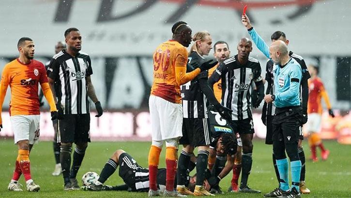 SON DAKİKA! Beşiktaş - Galatasaray derbisinde kırmızı kart