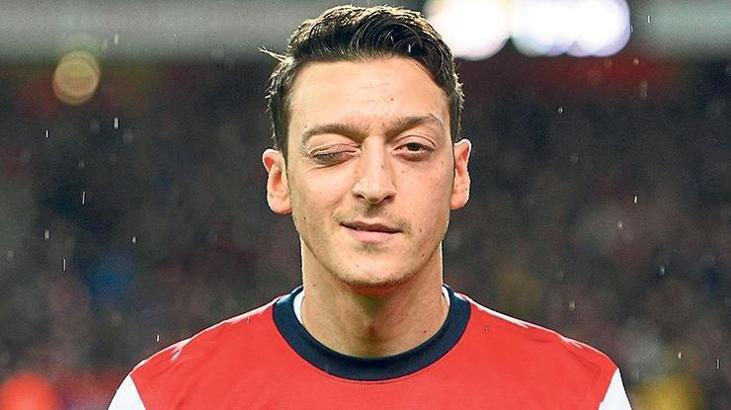Mesut Özil resmen Fenerbahçe'ye transfer oldu