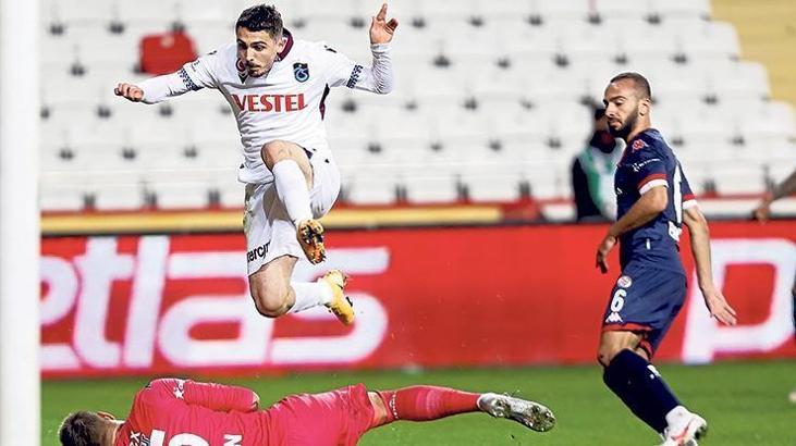 Atalanta Abdülkadir Ömür'ü transfer etmek istiyor