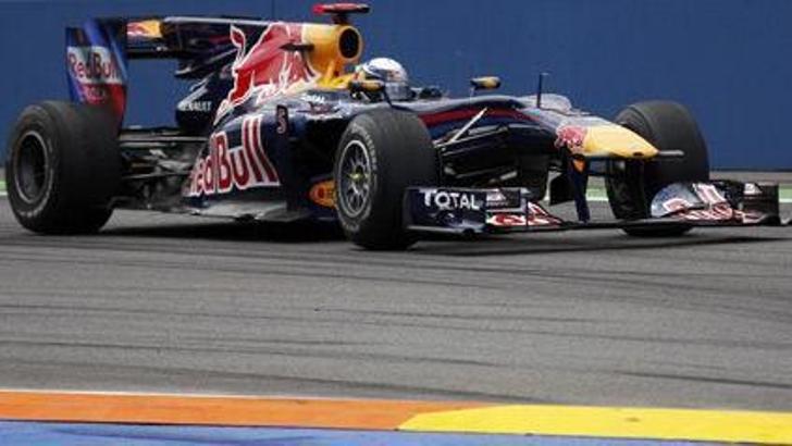 Valencia'da zafer Vettel'in!