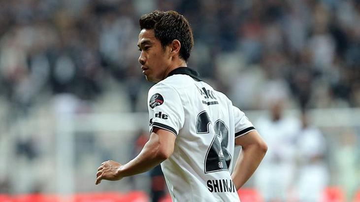 Shinji Kagawa hem yıldız hem yedek!