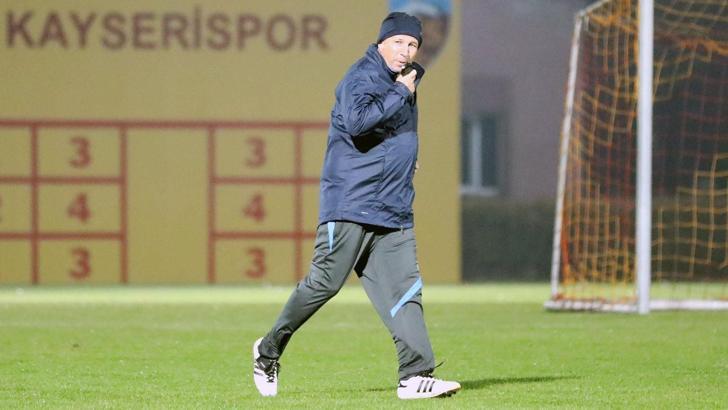 Petrescu ilk maçında mağlup oldu