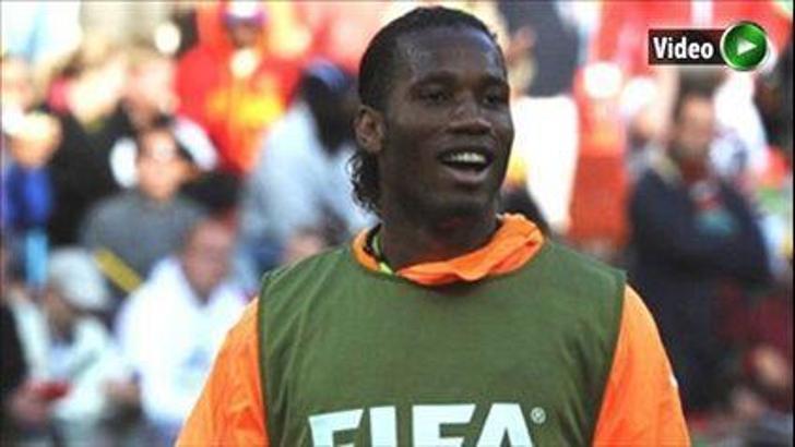 Yardım meleği Drogba!