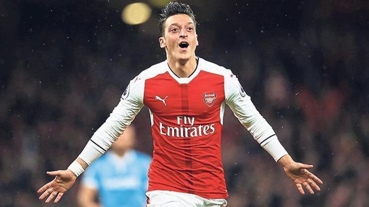 Mesut Özil'den Fenerbahçe taraftarına mesaj!