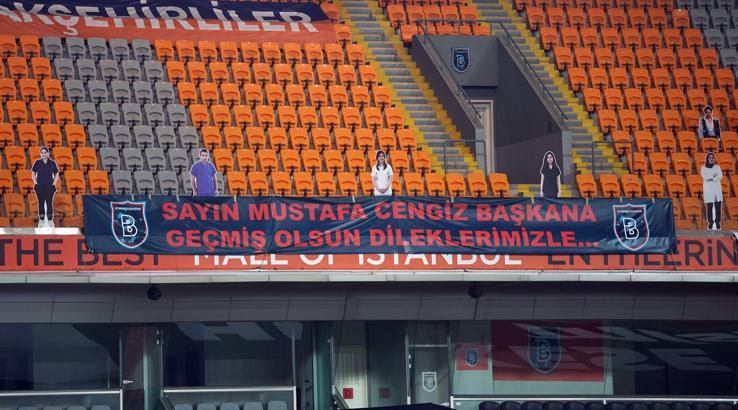 Başakşehir'den Mustafa Cengiz'e