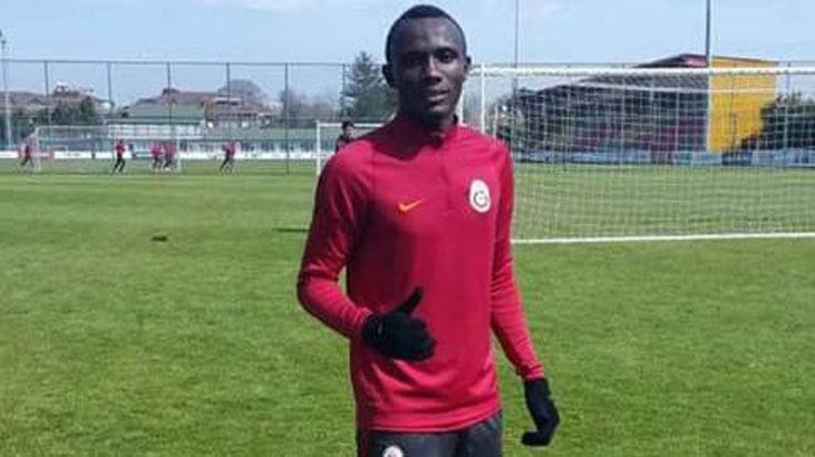Elvis Sakyi Galatasaray antrenmanına çıktı!