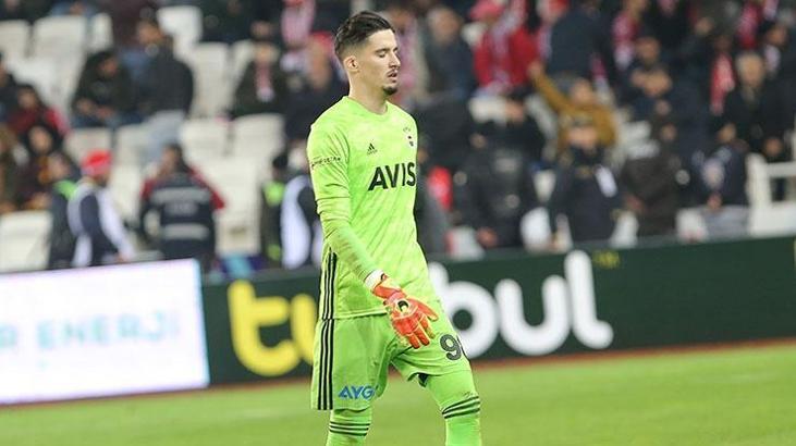 Altay Bayındır'ın kurtarışı yok