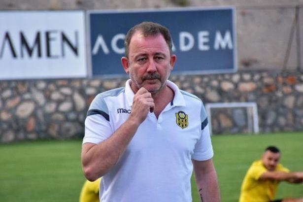 Sergen Yalçın: Takıma 2-3 futbolcu daha katacağız