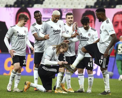 Beşiktaş, Çaykur Rizespor karşısında tur peşinde