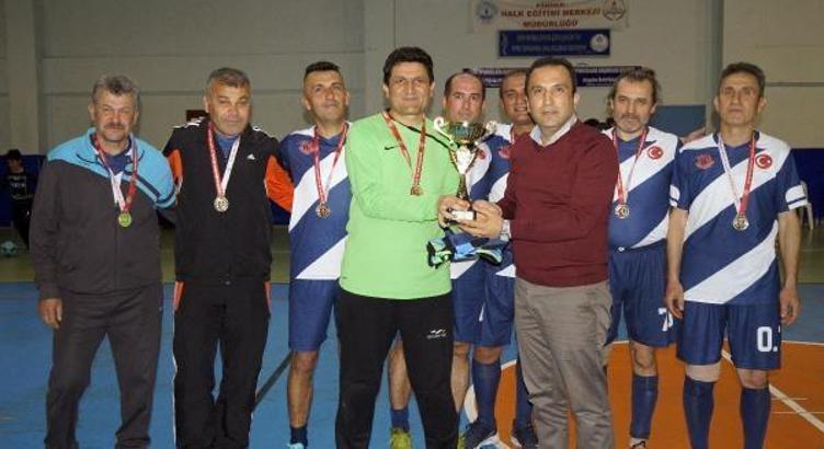 Finike'de Futsal Turnuvası tamamlandı