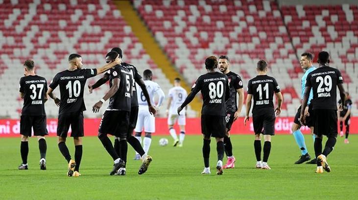 Sivasspor - Adana Demirspor maç sonucu: 2 - 1