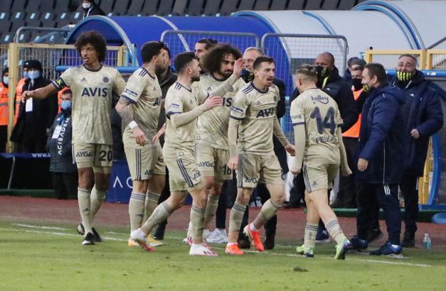 Fenerbahçe son dakika! Futbolculardan beIN Sports'a sert tepki