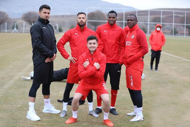 Sivasspor'un kupada konuğu Adana Demirspor