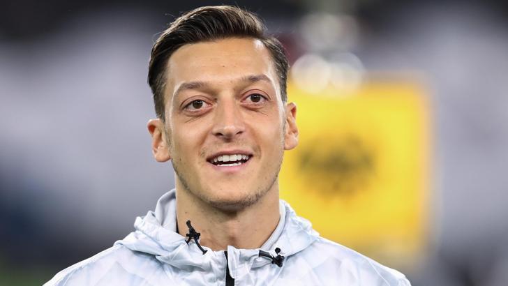 Fenerbahçe Mesut flörtünde bomba gelişme! Mutlu Özil transfer ateşini yaktı