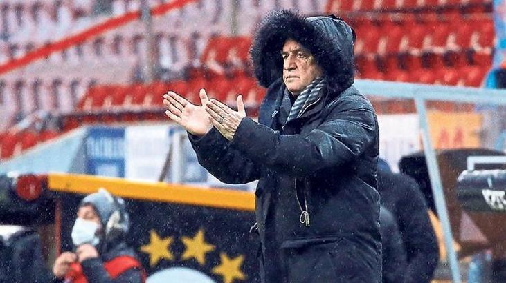 Galatasaray'da Fatih Terim transfer listesini açıkladı!