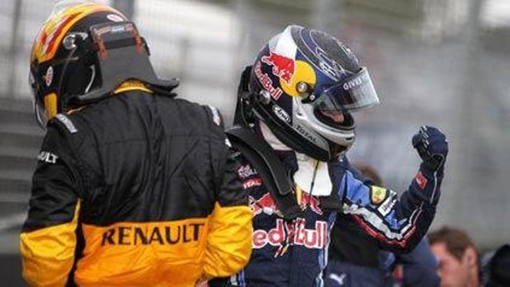 İlk cep Vettel'in!