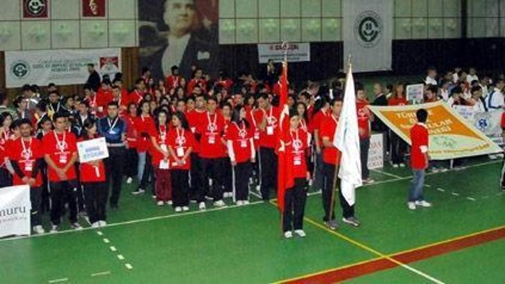 Adana 'Özel'leri kucakladı!