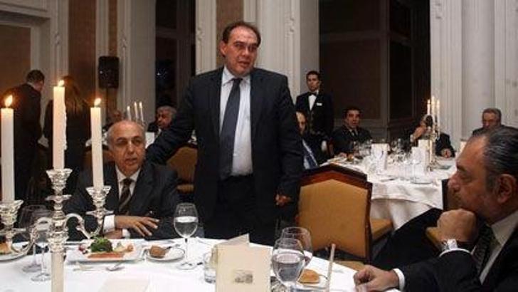 Merhum yazarlar unutulmadı