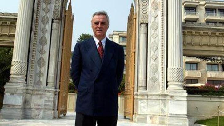 Özhan Canaydın kimdir?