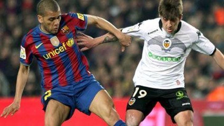 Alves: Kaka'nın yeri Real değil