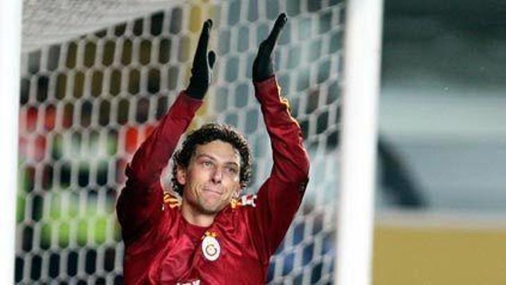 Elano Blumer yine ilk 11'de