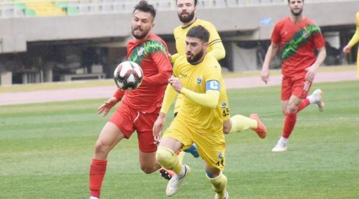 Karşıyaka'da Özgür konusundaki belirsizlik sürüyor