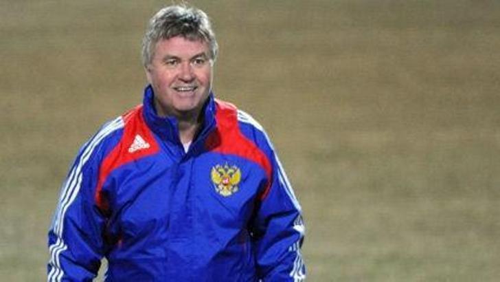 Fildişi'nin gözü Hiddink'te!