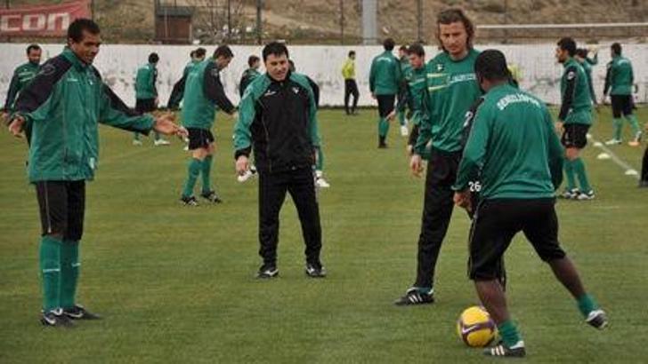 Denizlispor'da milli çelişki!