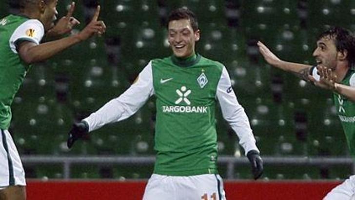 Mesut Özil Arsenal yolunda